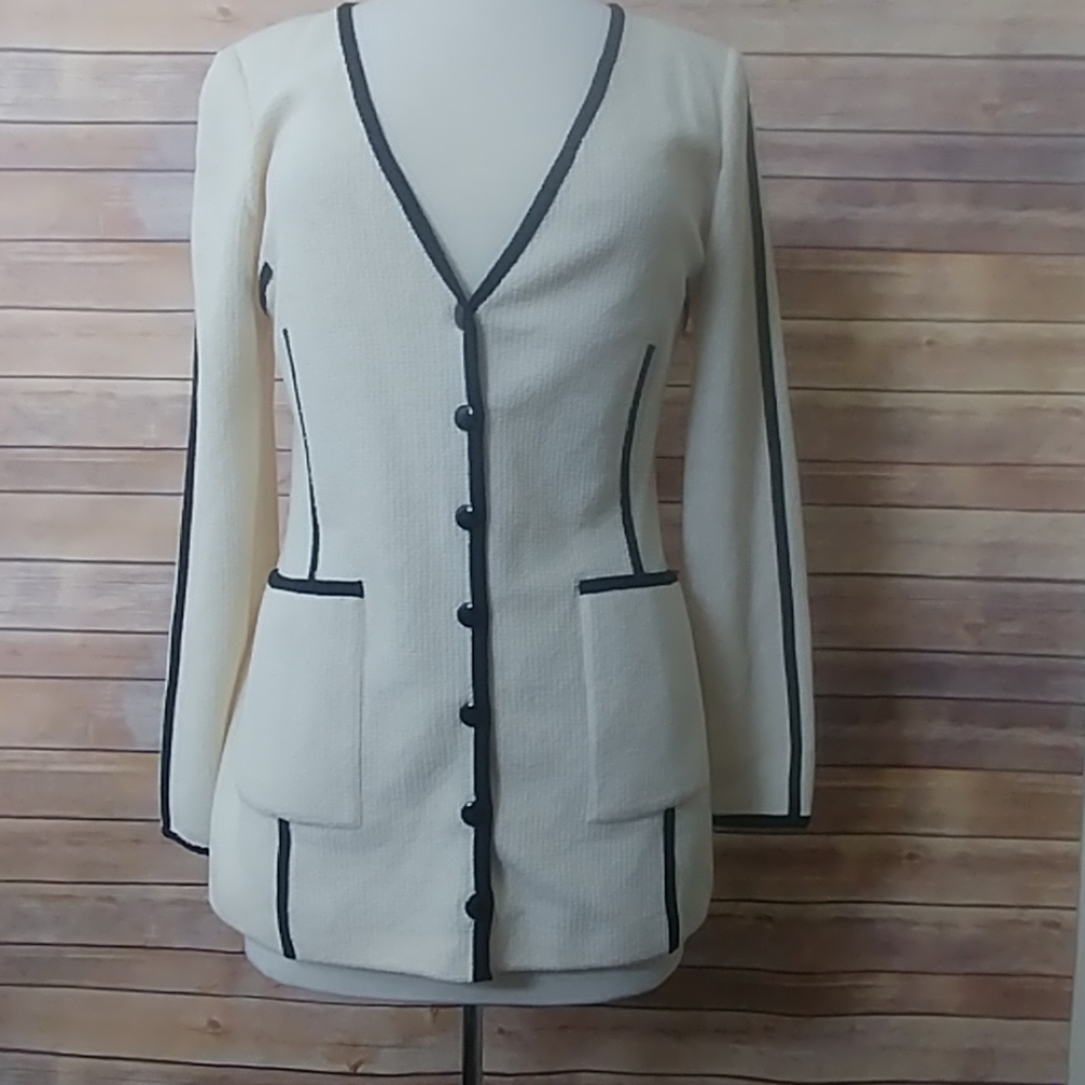 St. John white button down cardigan Black Trim 6